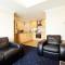 Queens Mansions: Clitheroe Suite - Blackpool