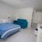 Blue & White Hotel