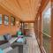 Kingfisher Cove Cabin 2