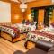 Hotel Riverside with Swimming pool - Sauraha