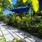 La Fontaine Guest House