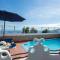 La casita del naranjo con piscina independiente