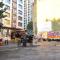 P2B hostel & bar