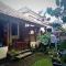 Meme Surung Guesthouse