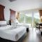 Aiyara Grand Hotel
