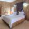 Centro Bajo Hotel & Resto