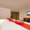 Maple Leaf Hotel & Apartment