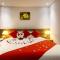 Maple Leaf Hotel & Apartment