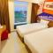 Front One Hotel Purwodadi