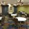 Holiday Inn Express and Suites Atascocita - Humble - Kingwood by IHG - همبل