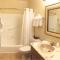 GetAways at Snow Lake Lodge