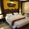 Ruean Phae Royal Park Hotel