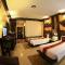 Ruean Phae Royal Park Hotel