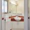 Elphin Serviced Apartments