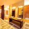 Villa Del Sol Beach Resort & Spa