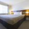 Canberra Parklands Central Apartment Hotel Official