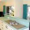 Mango Tree Holiday Apartments