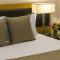 Oaks Darwin Elan Hotel