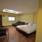 Phratamnak Inn - 100 meter from Beach