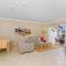 Terrigal Sails Serviced Apartments