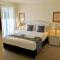 Noosa Boutique Apartments & Elkhorn Villas
