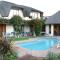 Milkwood Country Cottage - St. Francis Bay