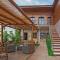 Polys Guest House