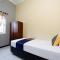 SUPER OYO 2209 Solo Point Guest House Syariah - 梭罗