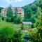 Erney Laz Hotel