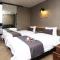 S& Hotel