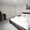 Nelson By The Docks Serviced Apartments by Roomsbooked - Gloucester