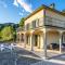 Elegant villa near Lucca