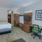 Holiday Inn Express & Suites Mobile - University Area, an IHG Hotel - Мобил