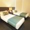 Oaks Redcliffe Mon Komo Suites