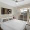 Oaks Brisbane Mews Suites