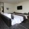 S& Hotel