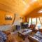 Oaks Log Cabins