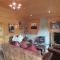 Oaks Log Cabins