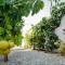 Island Home Seaside Villa