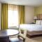 Candlewood Suites Overland Park W 135th St, an IHG Hotel - Overland Park