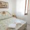 Sea Front Apartment 5 beds with balcony 250 meters from the beach - Case San Marco