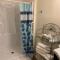 Cozy 4 Bedroom Home Accommodates 10 in Niagara USA