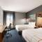 La Quinta Inn & Suites by Wyndham College Station North