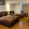 Nine Hundred Studio Apartment (KBCP)