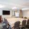 Holiday Inn Express & Suites - Albany Airport - Wolf Road by IHG