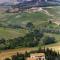 Room in farmhouse near san gimignano