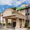 Holiday Inn Express Southington - Southington