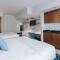 Hotel Le Crystal Montreal