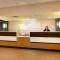 Holiday Inn and Suites Charleston West by IHG