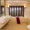 Peach Blossom Resort & Pool Villa - SHA Plus